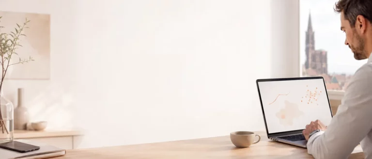 Recherche locale sur Google illustrant le référencement d'une activité à Strasbourg